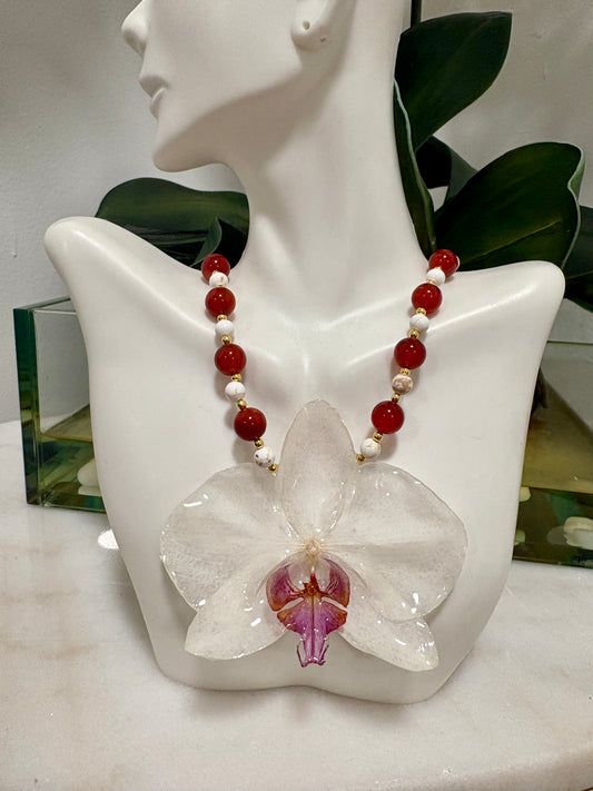 White Orchid & Coral Stones Necklace